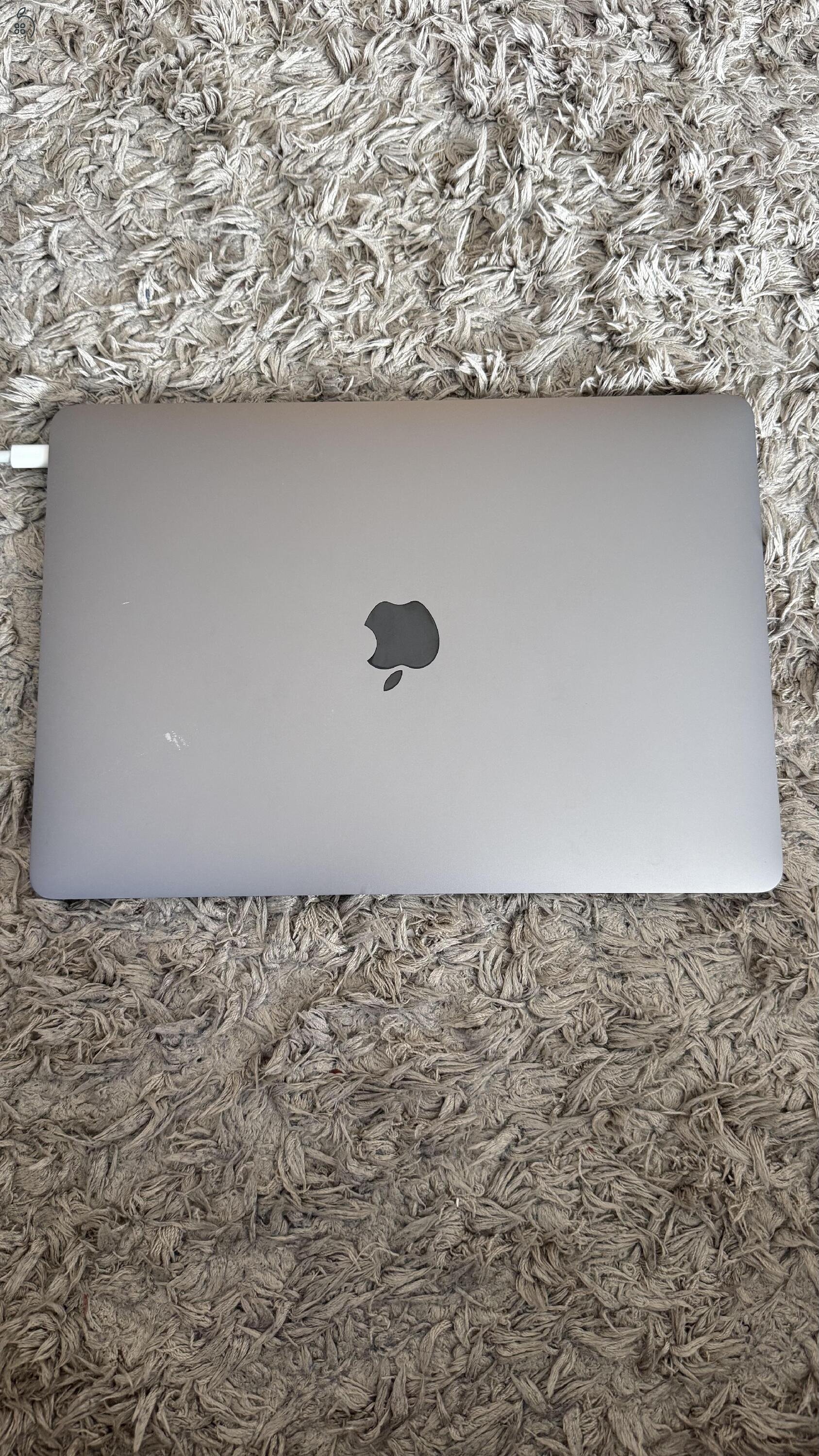 MacBook Air Retina 13 inch 2020