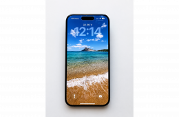 iPhone 15 Pro 512GB - Kártyafüggetlen - Kék titán - Újszerű állapotban + GUESS MagSafe tok!