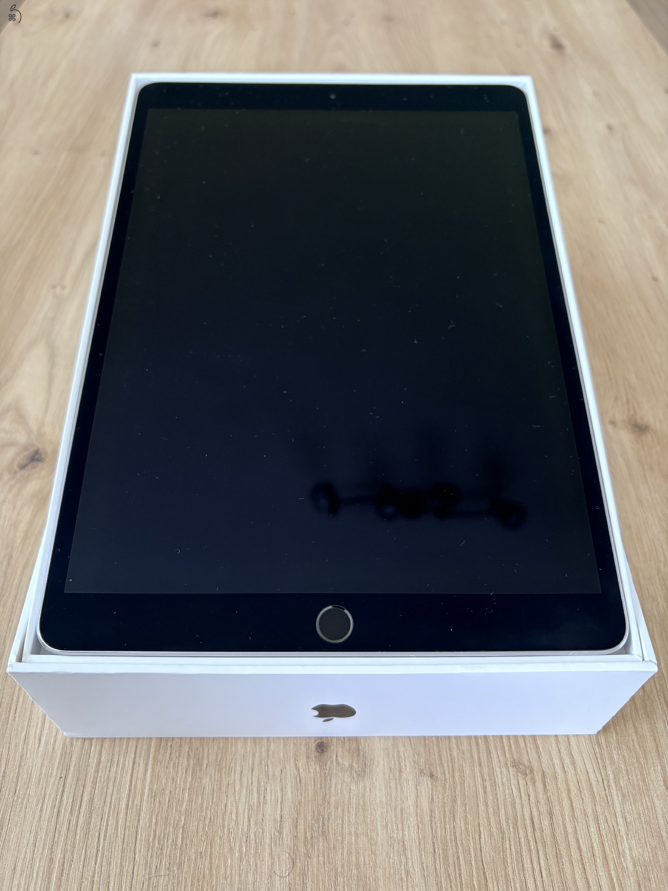 iPad Pro 10.5-inch 64 GB Wi-Fi (asztroszürke) - 2017