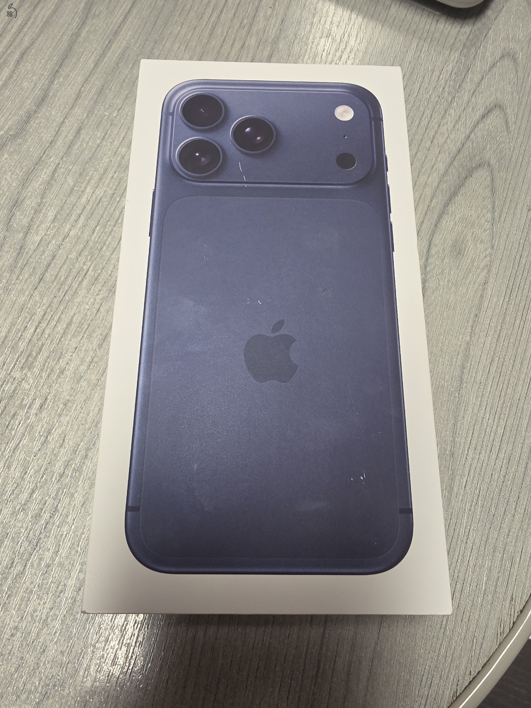 Apple iphone 17 Pro Max 512GB, Dual Sim (nano és e-sim), Új, Független, 3 év garanciával, mélykék színben, bontatlan dobozában gyári tartozékokkal eladó !