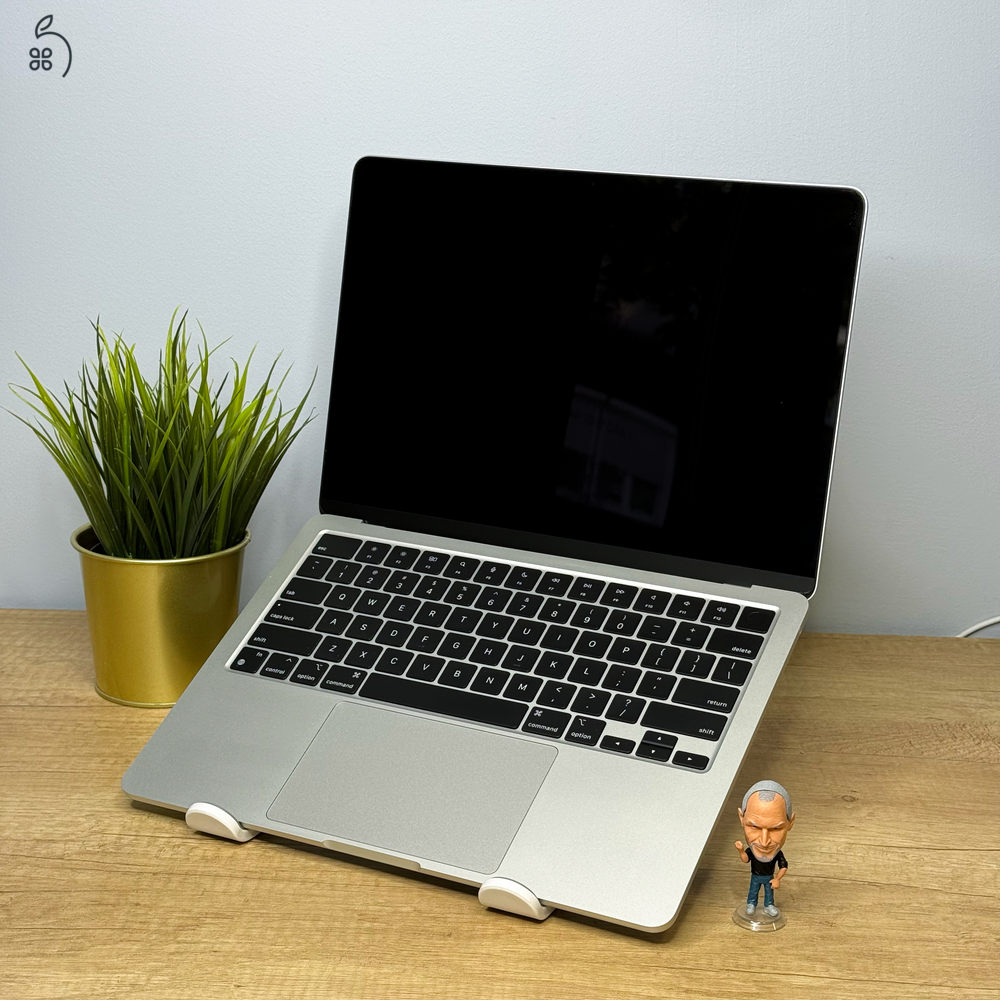 MacSzerez.com - 2022 MacBook Air 13
