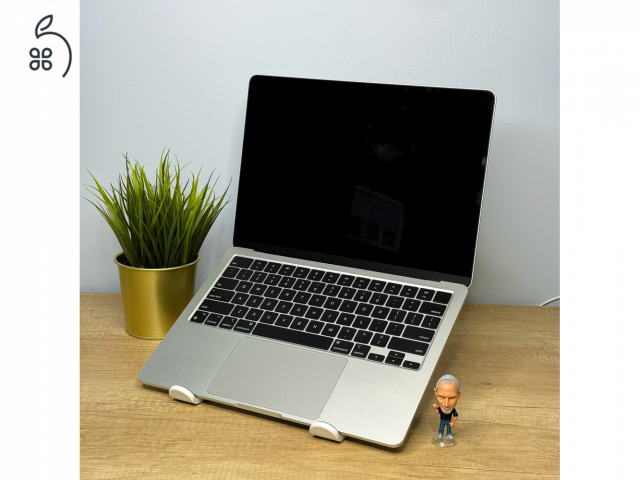 MacSzerez.com - 2022 MacBook Air 13