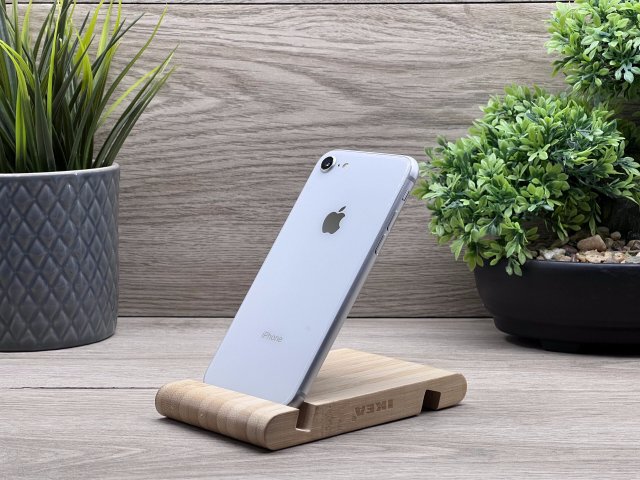 iPhone 8 White 64GB 2 ÉV Garanciával 100%