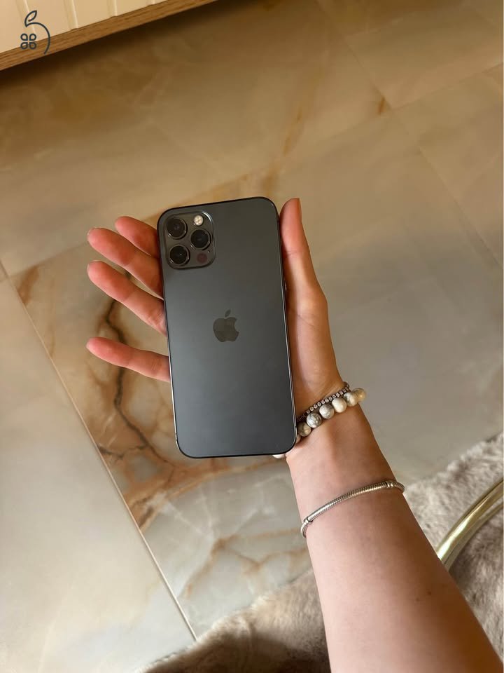 Iphone 12 pro Grafitszürke színben