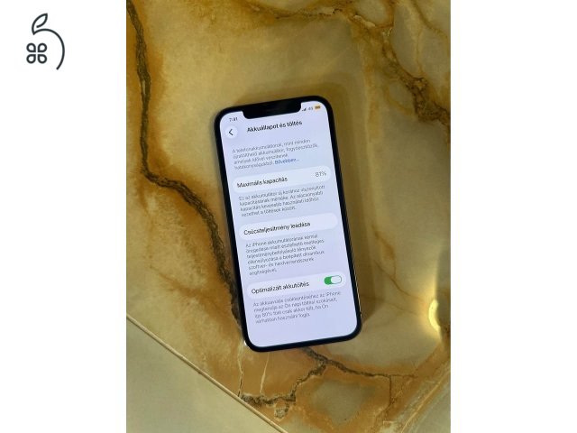 Iphone 12 pro Grafitszürke színben