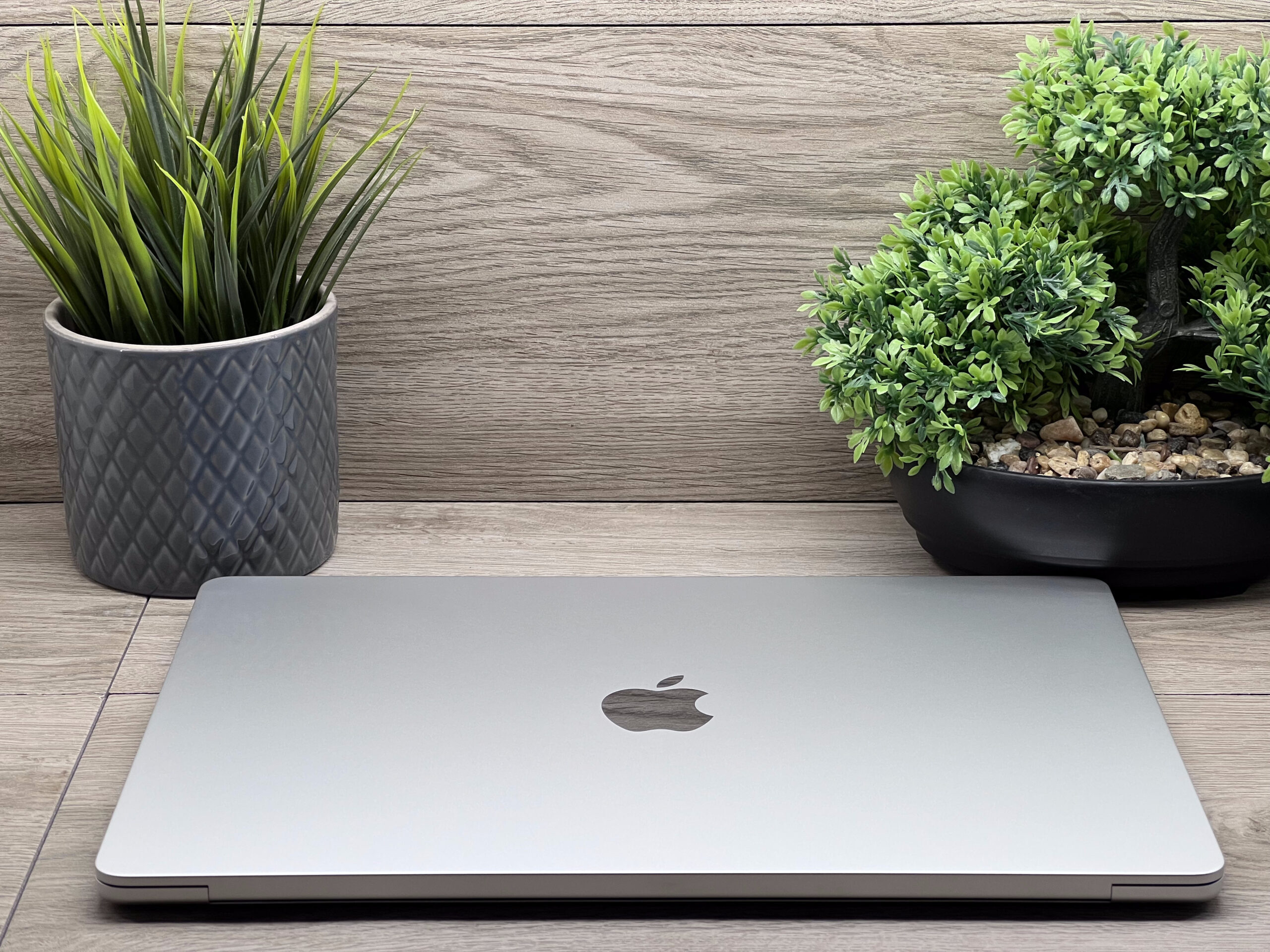 Hibátlan MacBook Air 2023 M2 15” 256GB 8GB 2 ÉV Garanciával 100%
