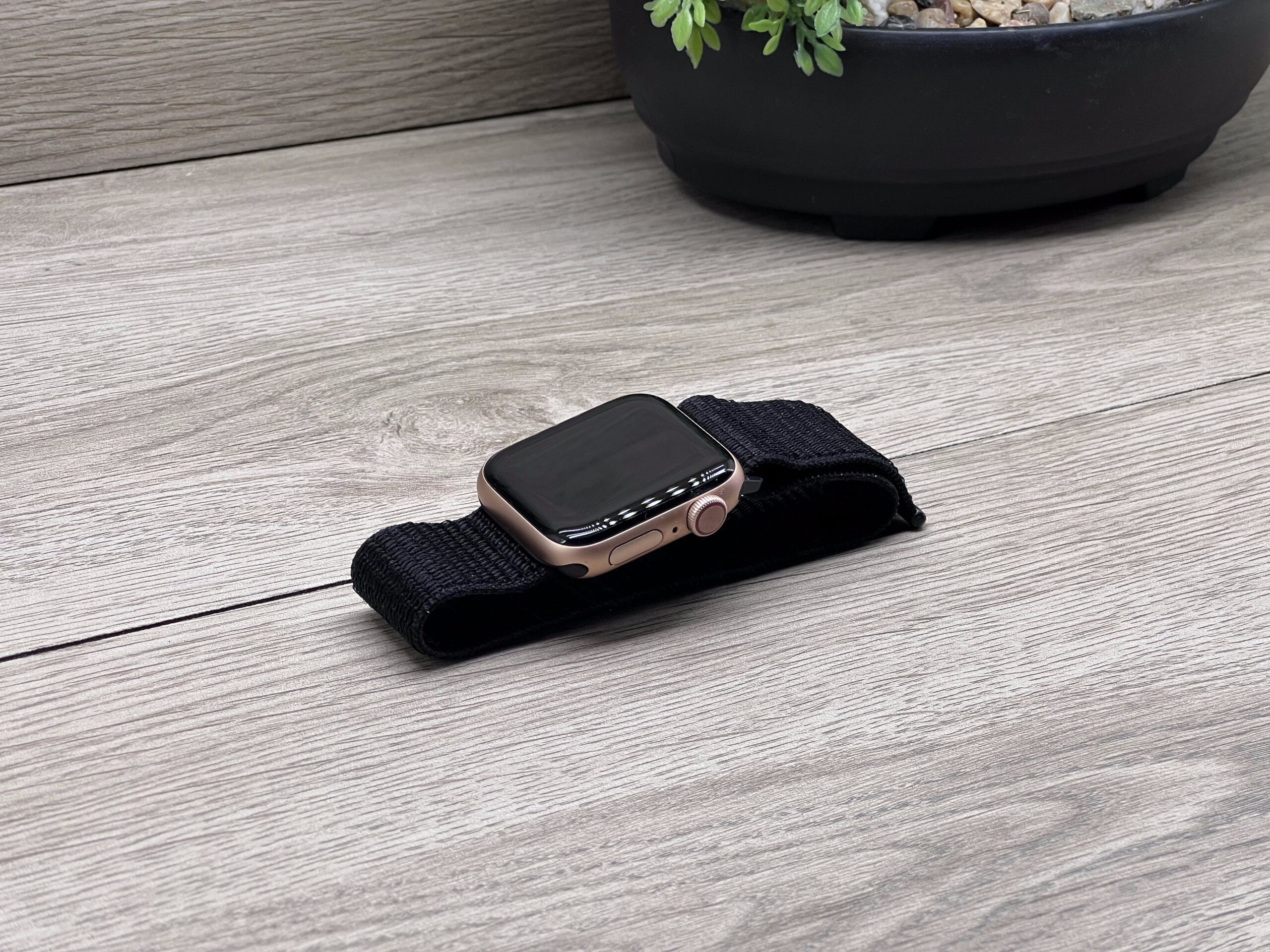 Hibátlan Apple Watch S5 gold  40mm 2 ÉV Garanciával