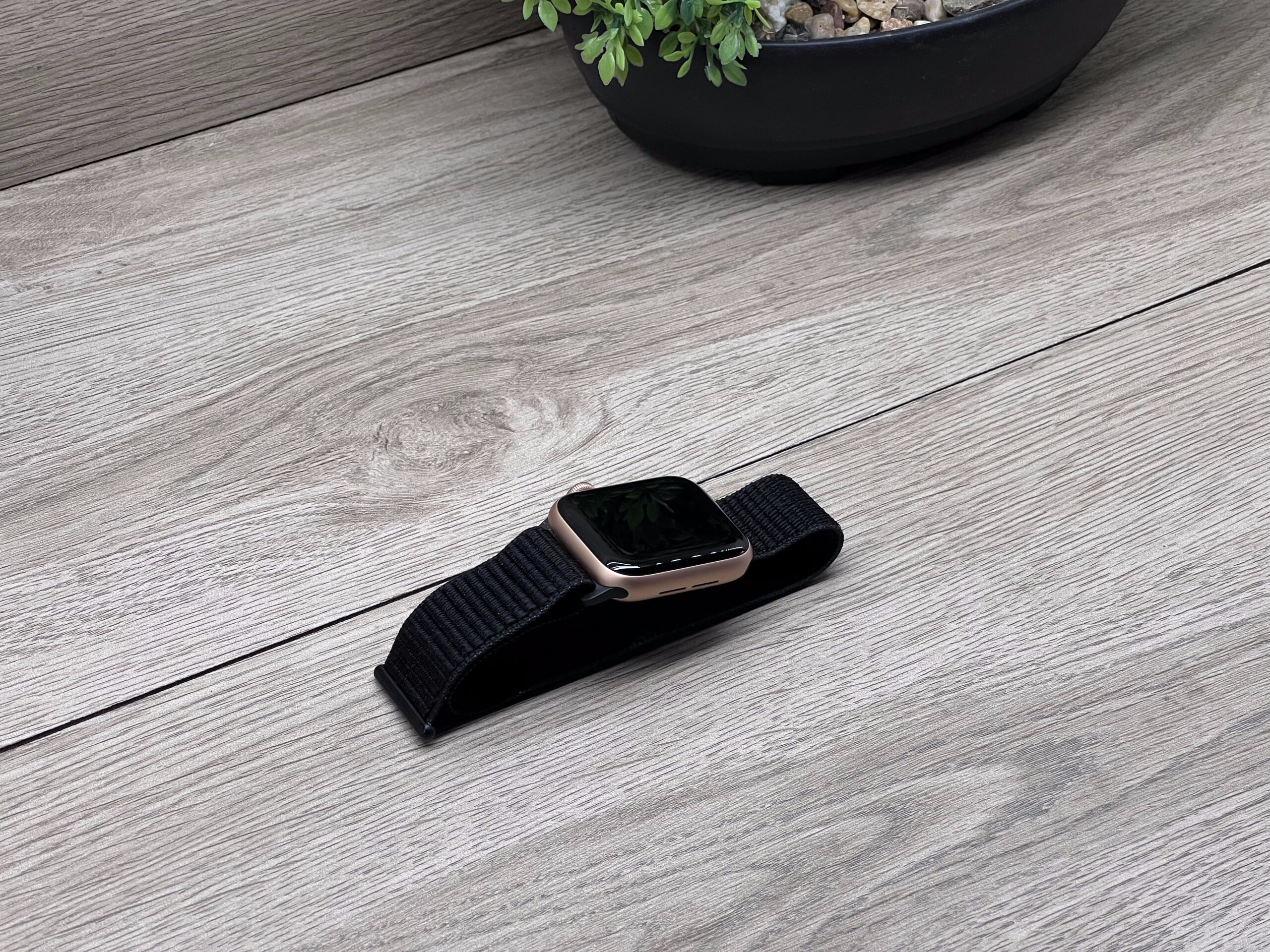 Hibátlan Apple Watch S5 gold  40mm 2 ÉV Garanciával