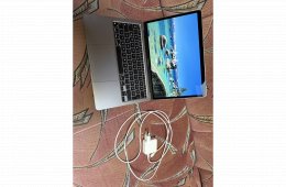 Apple MacBook Air 13” M1 (2020) – 8 GB RAM / 256 GB SSD – Gyári doboz + töltő