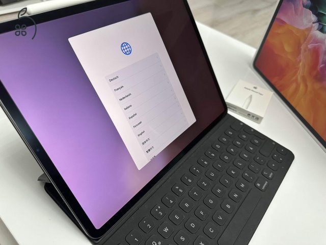 Ipad Pro 12.9 4th Gen Wifi 128Gb + Apple Pencil 2nd Gen + Apple Ipad Smart Keyboard Pholio Case