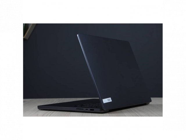 Újszerű MacBook Pro 16