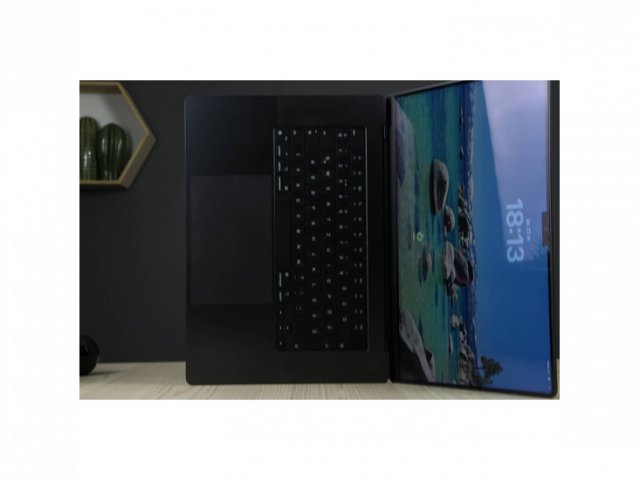 Újszerű MacBook Pro 16