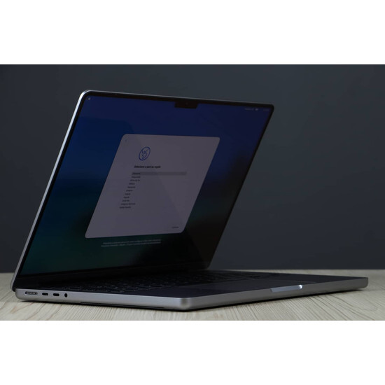 Újszerű MacBook Pro 14