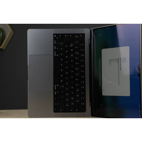 Újszerű MacBook Pro 14