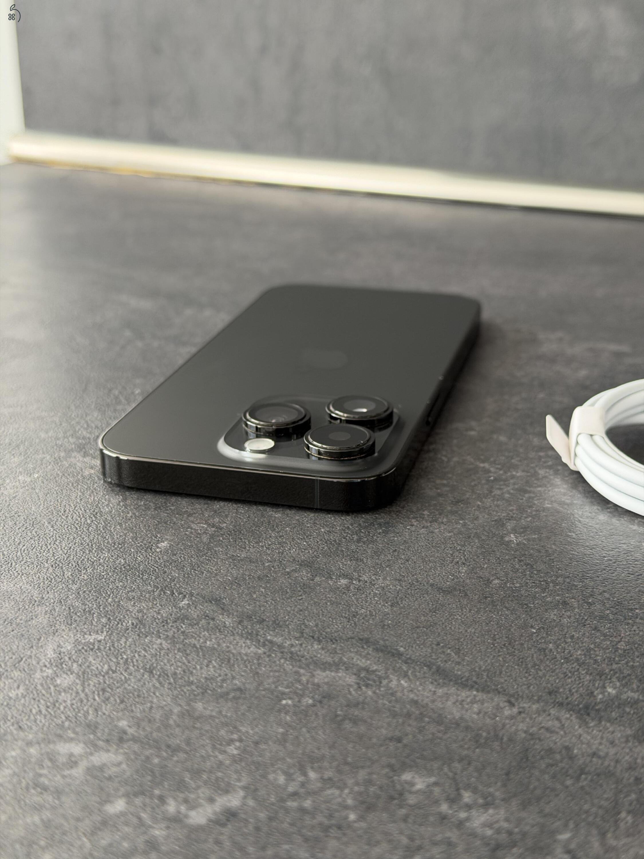 Apple iPhone 14 Pro, 128Gb, Kártyafüggetlen, Szép Állapotú, 100% Akkumulátor
