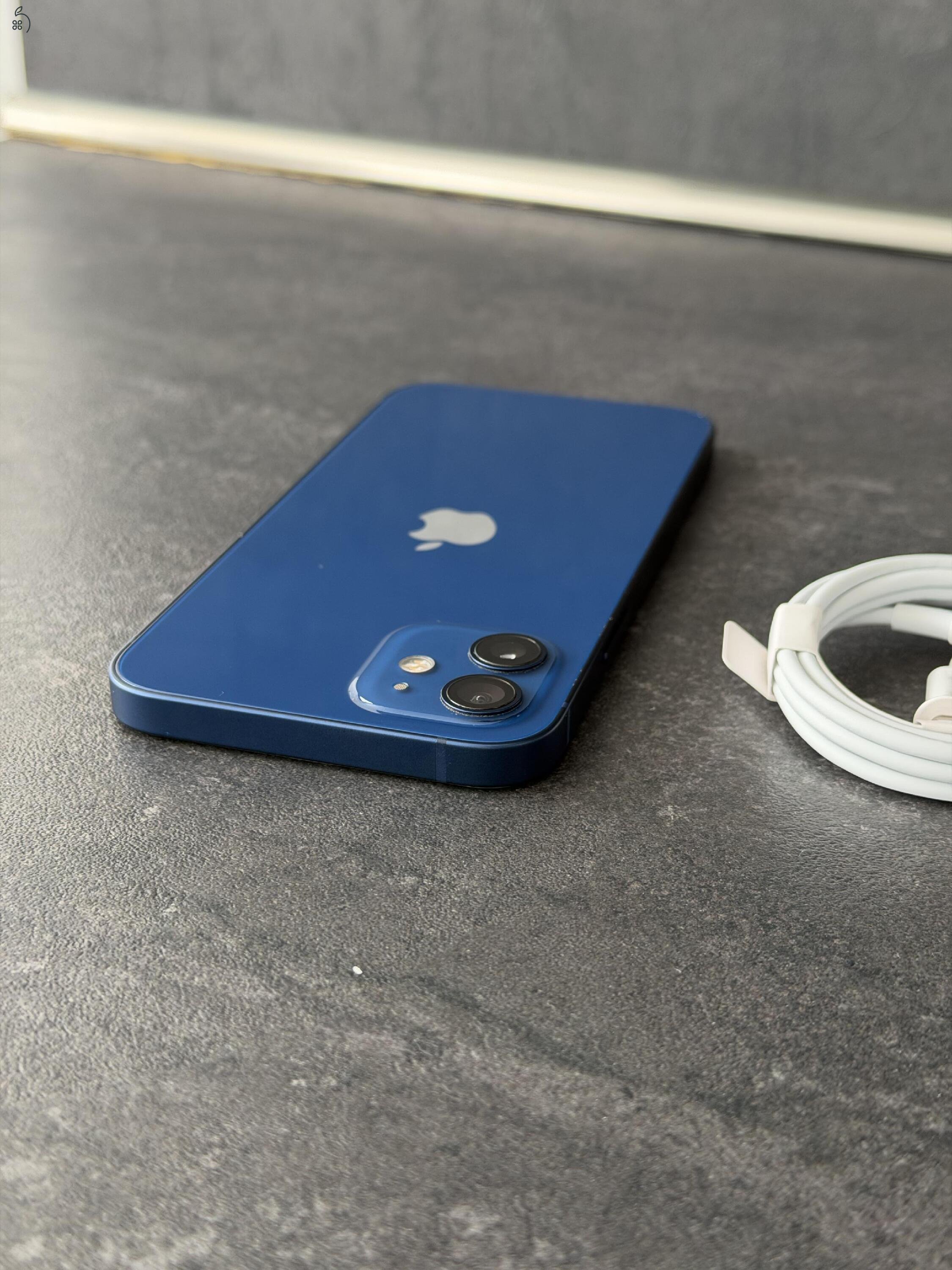 Apple iPhone 12, 64Gb, Kártyafüggetlen, Szép Állapotú, 100% Akkumulátor