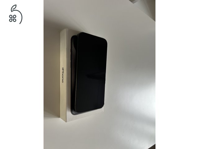 Újszerű iPhone 15 Pro Max 256GB Black Titanium Független (86%)