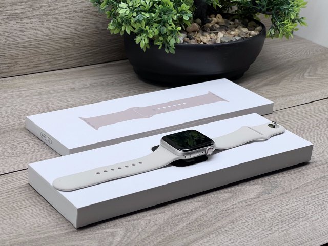 Apple Watch SE2 Starlight 40mm 2 ÉV Garanciával