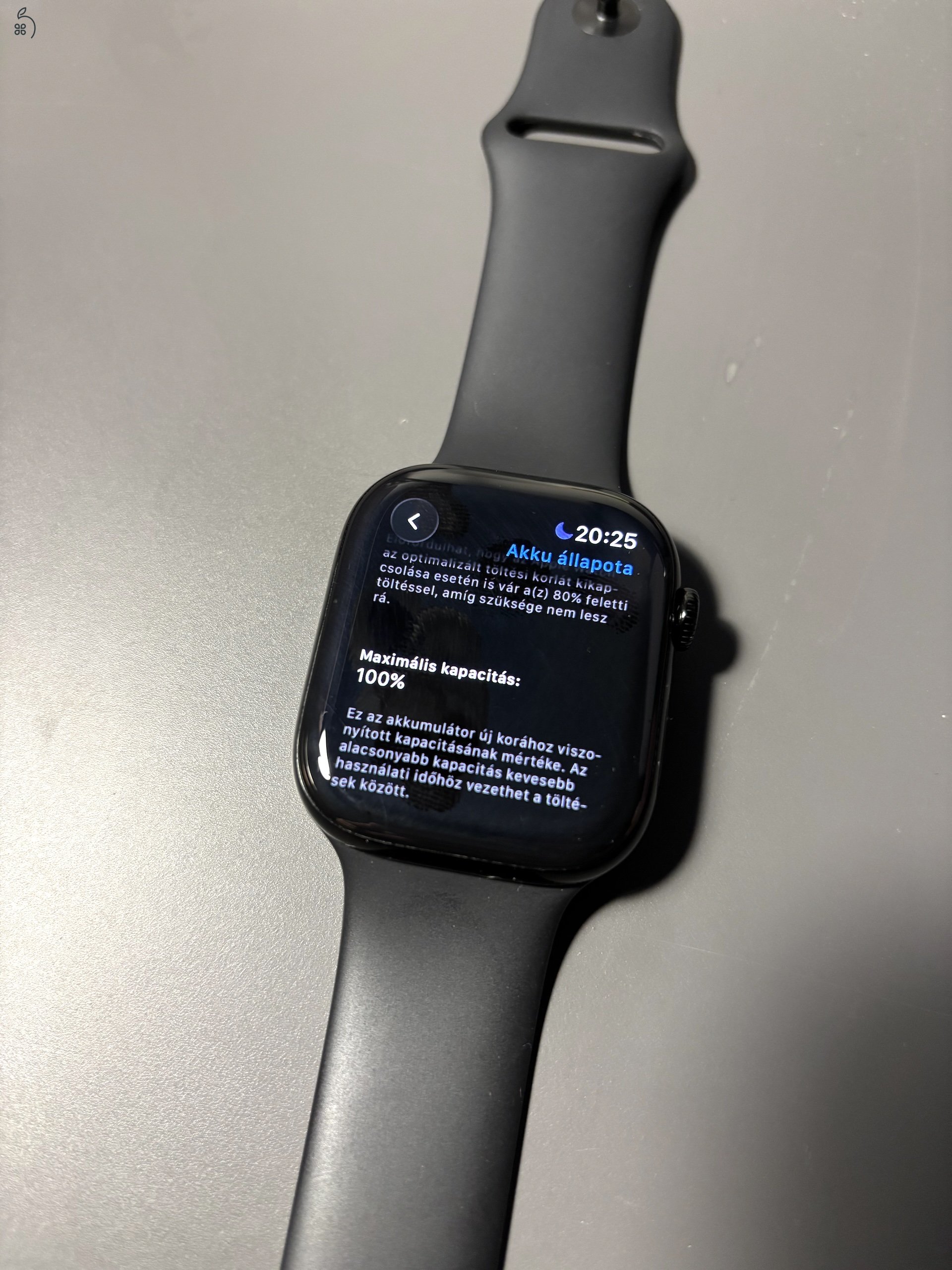 Apple Watch Series 11 46mm Kozmoszfekete (100% aksi, garanciális)