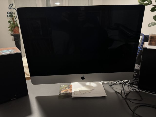 Újszerű, dobozos iMac 27