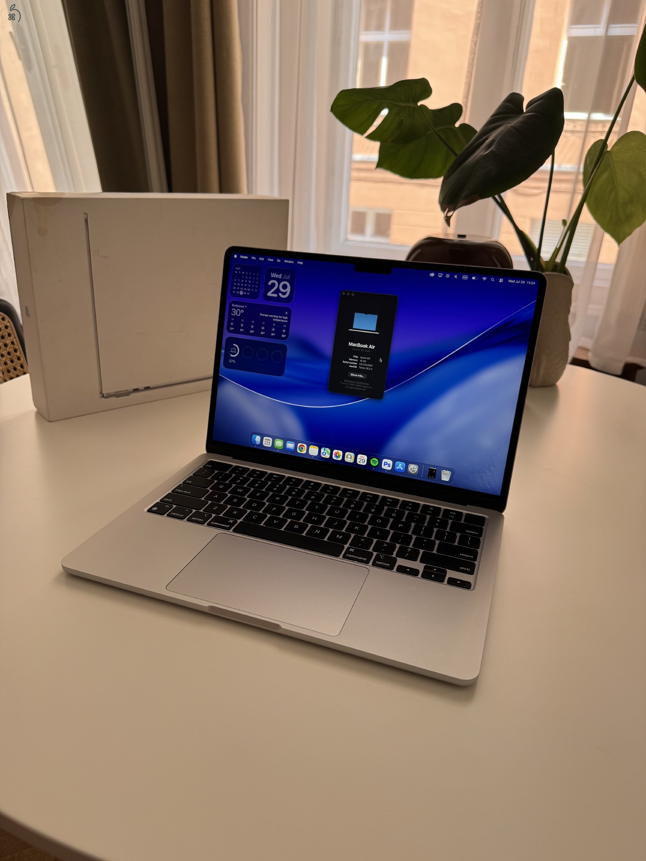 MacBook Air 13” M3 (16 GB RAM, 512 GB SSD), Silver