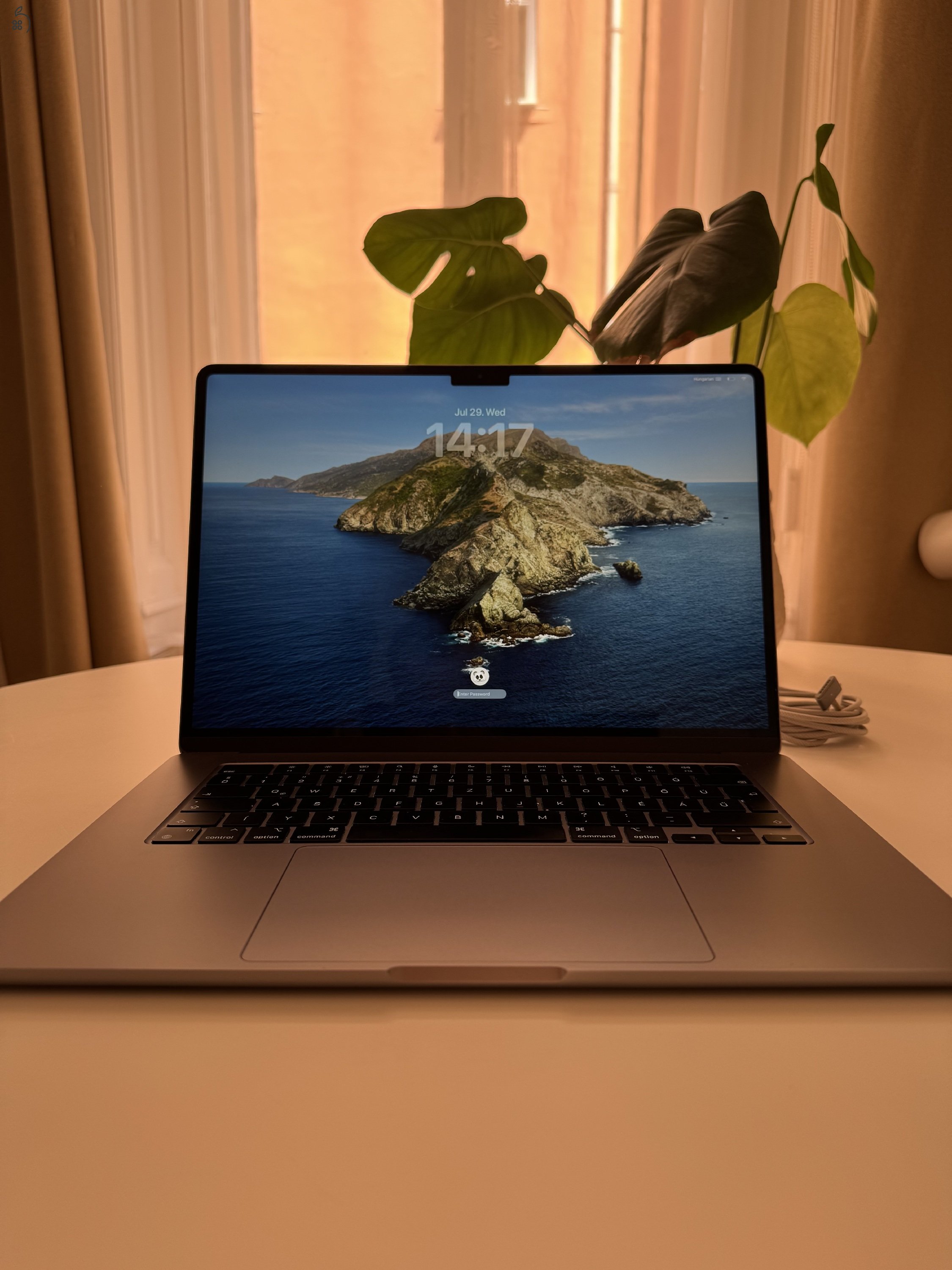 MacBook Air 15” (2023) – M2 chip, 256GB SSD, 8GB RAM