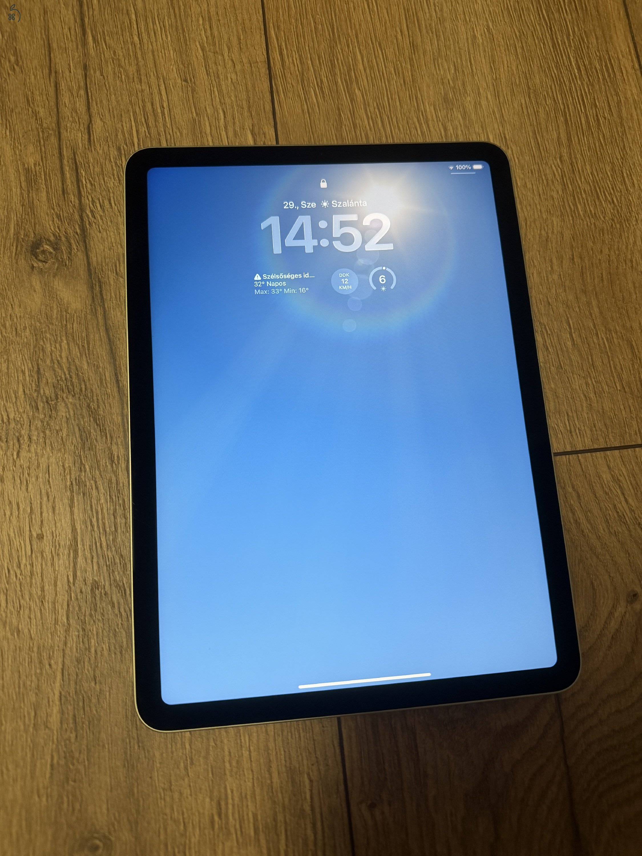 Ipad air 4