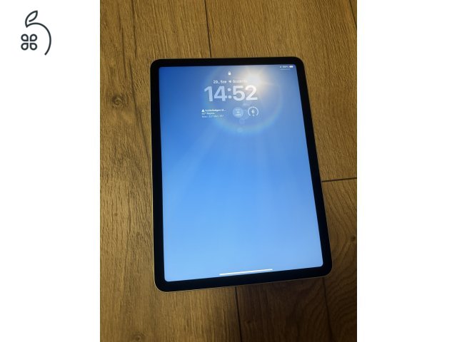 Ipad air 4