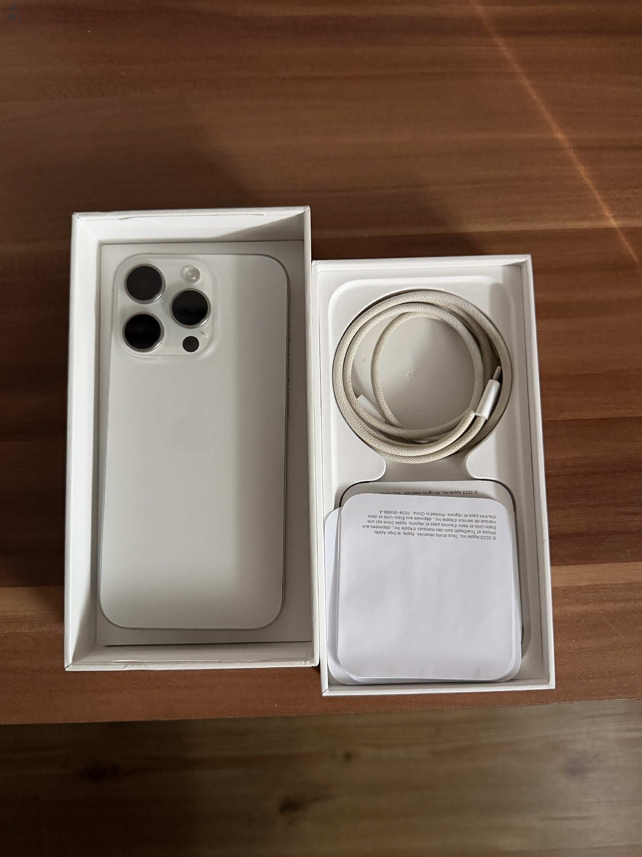 Apple iPhone 15pro 128GB (Titán Fehér)