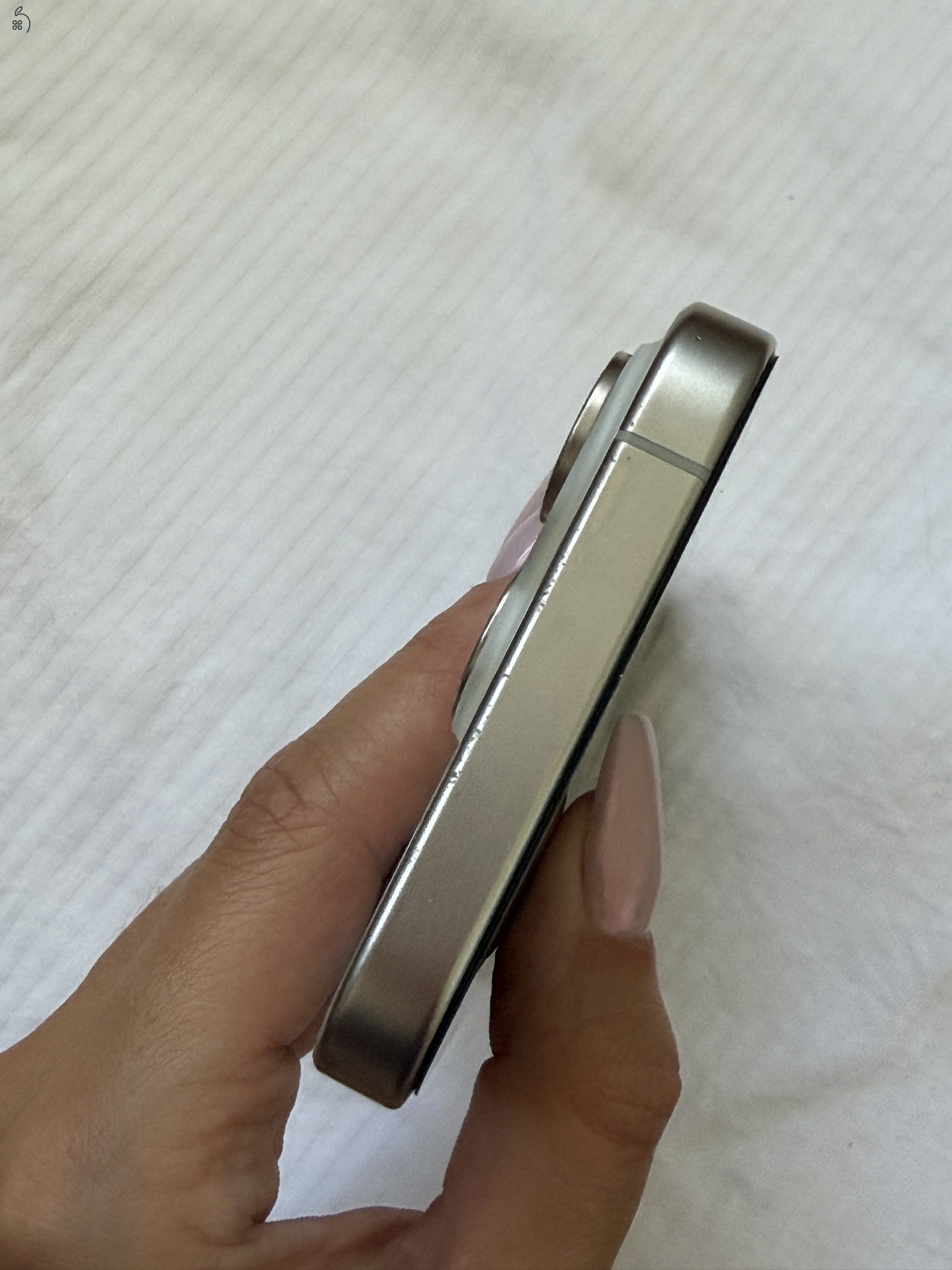 Apple iPhone 15pro 128GB (Titán Fehér)