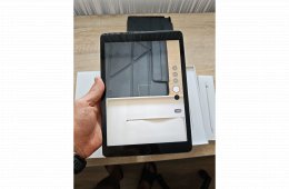 Eladó Apple iPad 9. generáció (2021) 256 GB Wi-Fi + Apple Pencil (1. generáció)