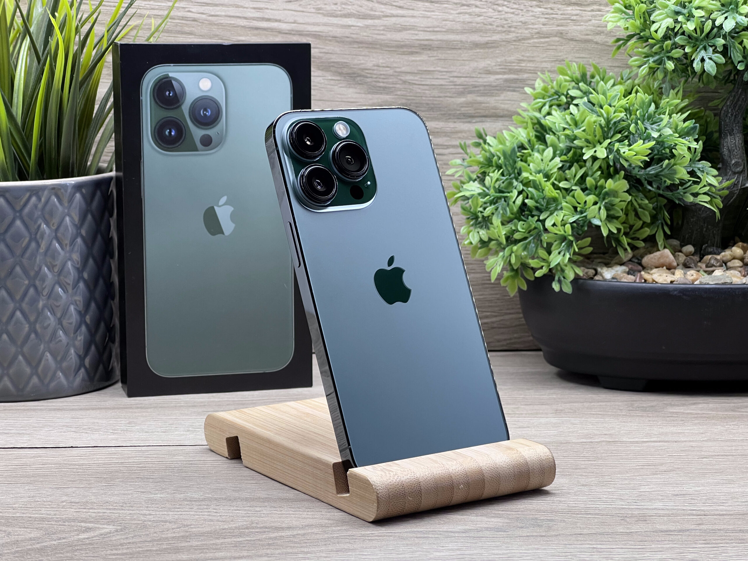 Hibátlan iPhone 13 pro Alpine Green 128GB 2 ÉV Garanciával 100%