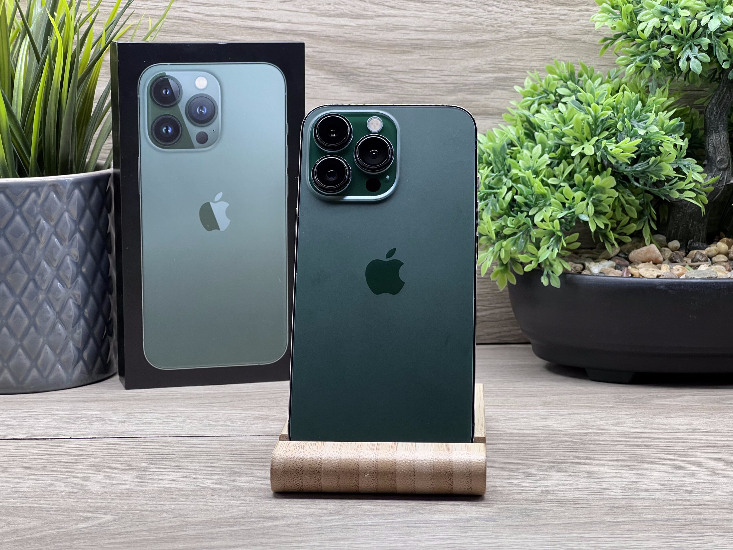 Hibátlan iPhone 13 pro Alpine Green 128GB 2 ÉV Garanciával 100%
