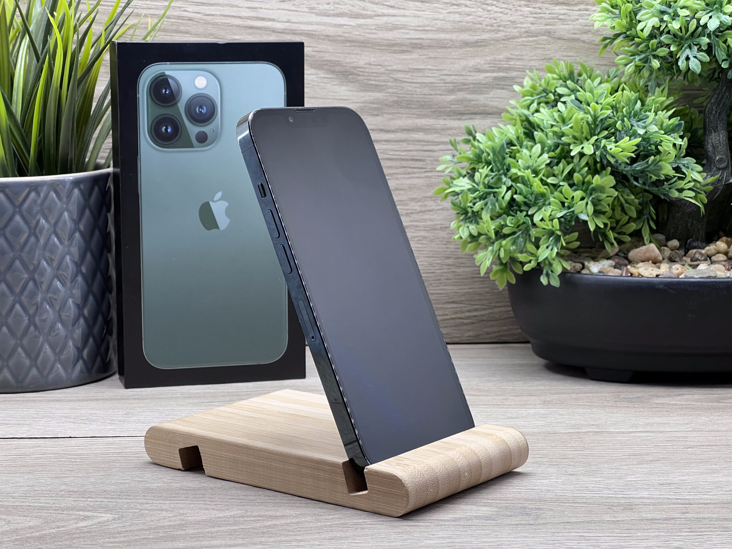 Hibátlan iPhone 13 pro Alpine Green 128GB 2 ÉV Garanciával 100%