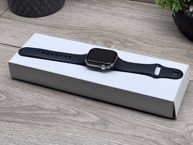 Hibátlan Apple Watch S11 Space Gray 42mm 2 ÉV Garanciával 99%