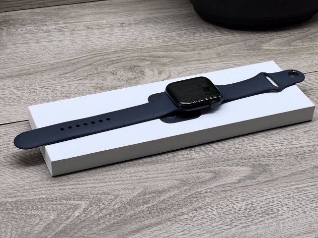 Hibátlan Apple Watch SE3 Midnight 44mm 2 ÉV Garanciával 95%