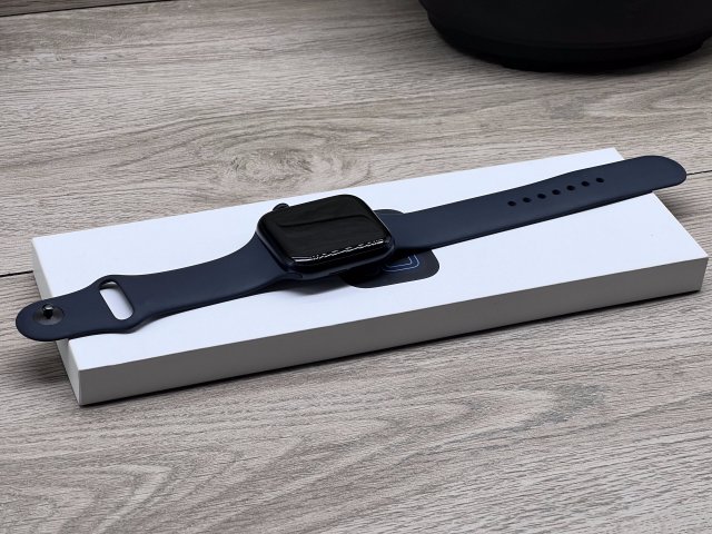 Hibátlan Apple Watch SE3 Midnight 44mm 2 ÉV Garanciával 95%