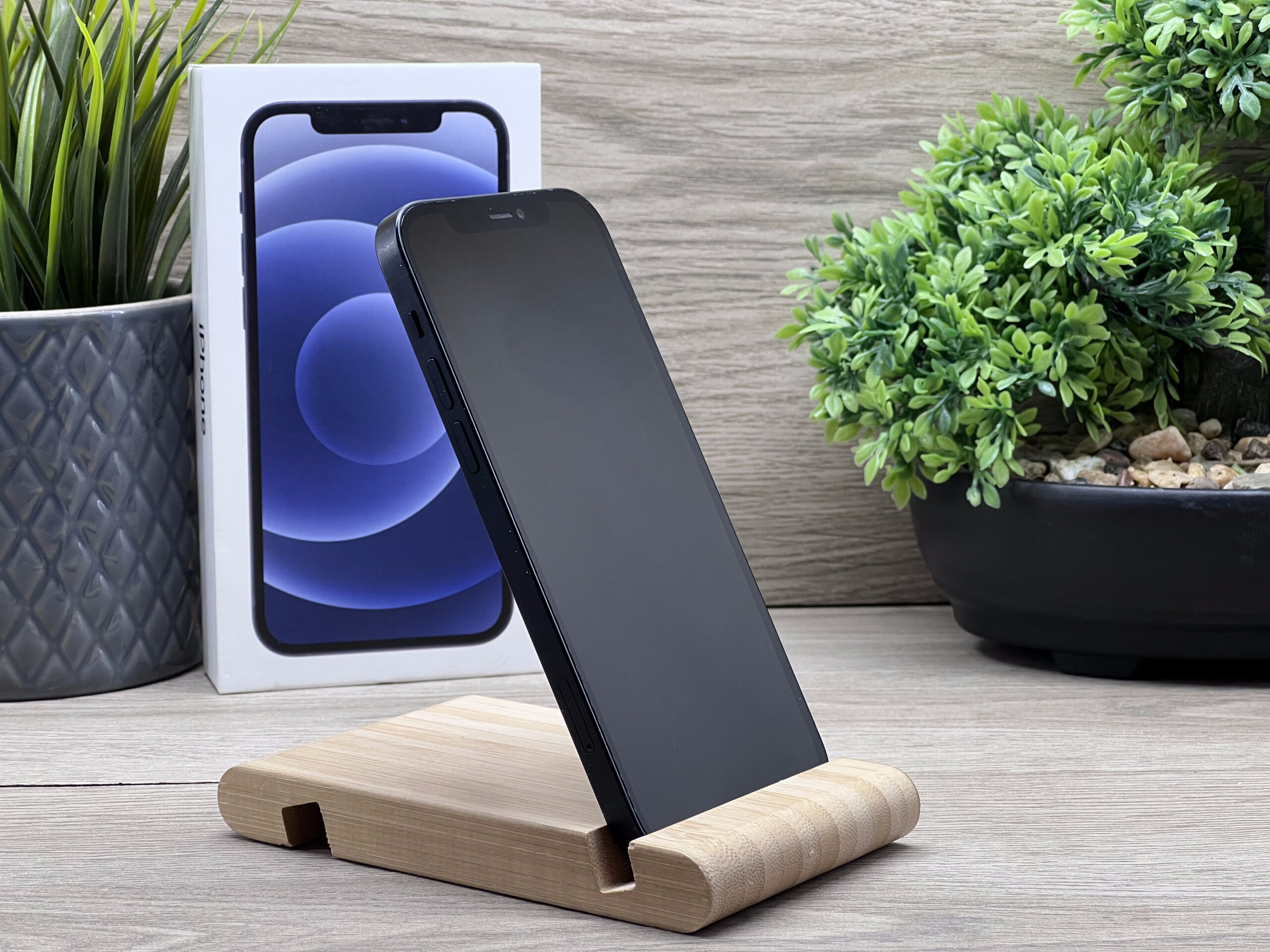iPhone 12 Black 64GB 2 ÉV Garanciával 100%
