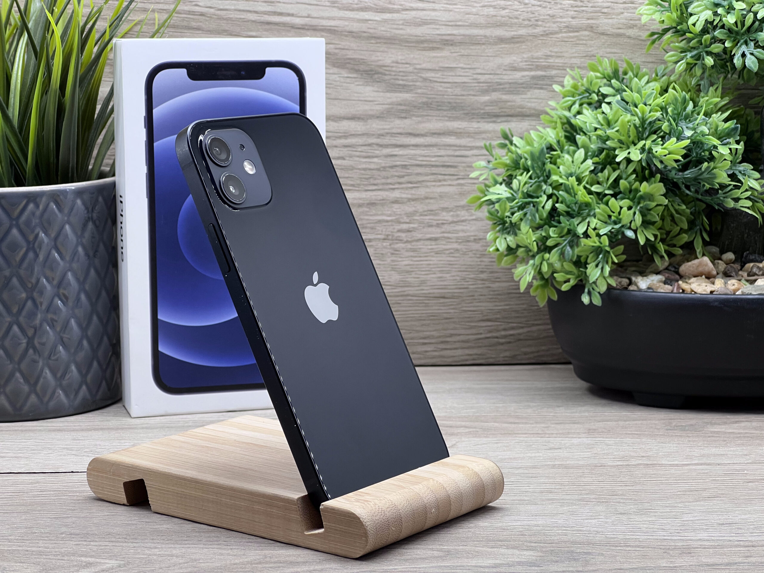 iPhone 12 Black 64GB 2 ÉV Garanciával 100%