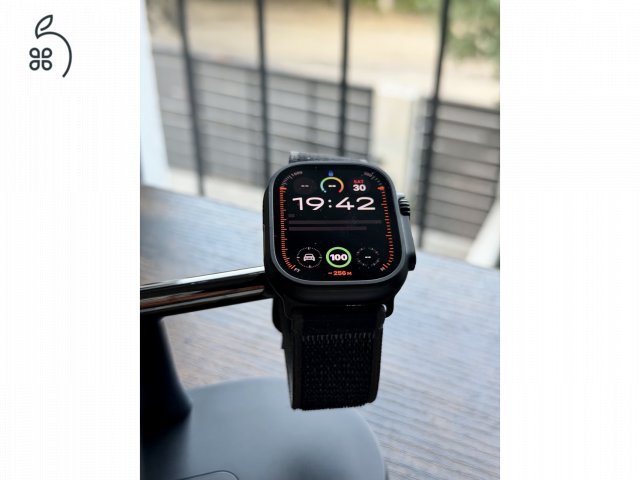 Karcmentes Apple Watch Ultra 2 49mm Black Titanium