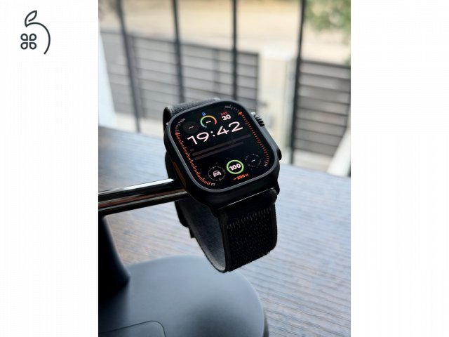 Karcmentes Apple Watch Ultra 2 49mm Black Titanium