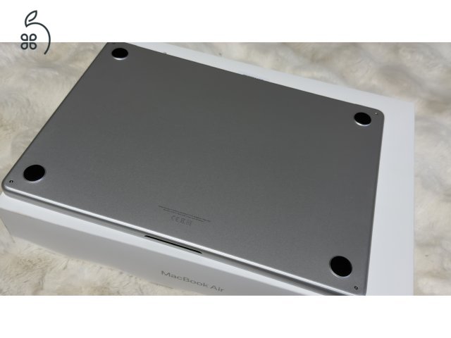 MACBOOK AIR M4 15