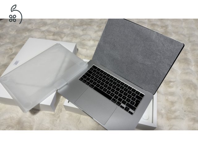 MACBOOK AIR M4 15