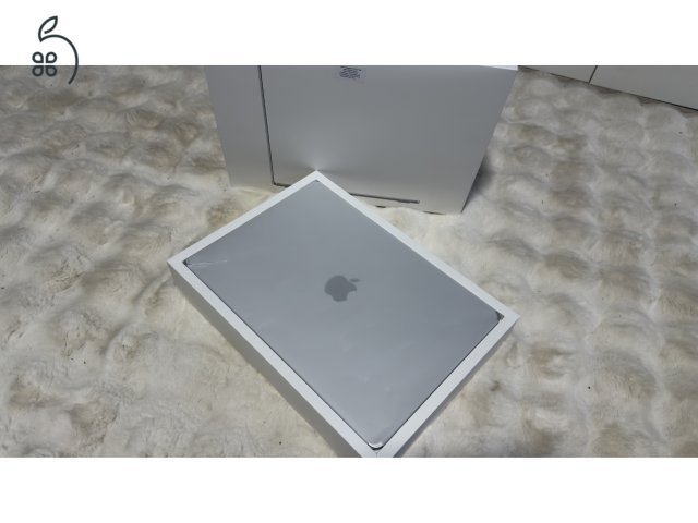 MACBOOK AIR M4 15