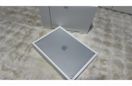 MACBOOK AIR M4 15