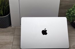 Hibátlan MacBook Air 2022 M2 13” 256GB 8GB 2 ÉV Garanciával 94%