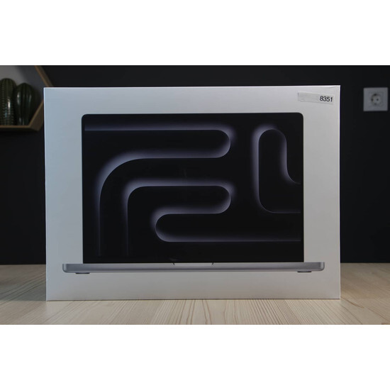 Új Apple MacBook Pro 16