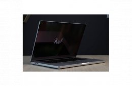 Újszerű Apple MacBook Pro 16