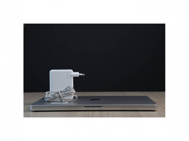 Újszerű Apple MacBook Pro 16