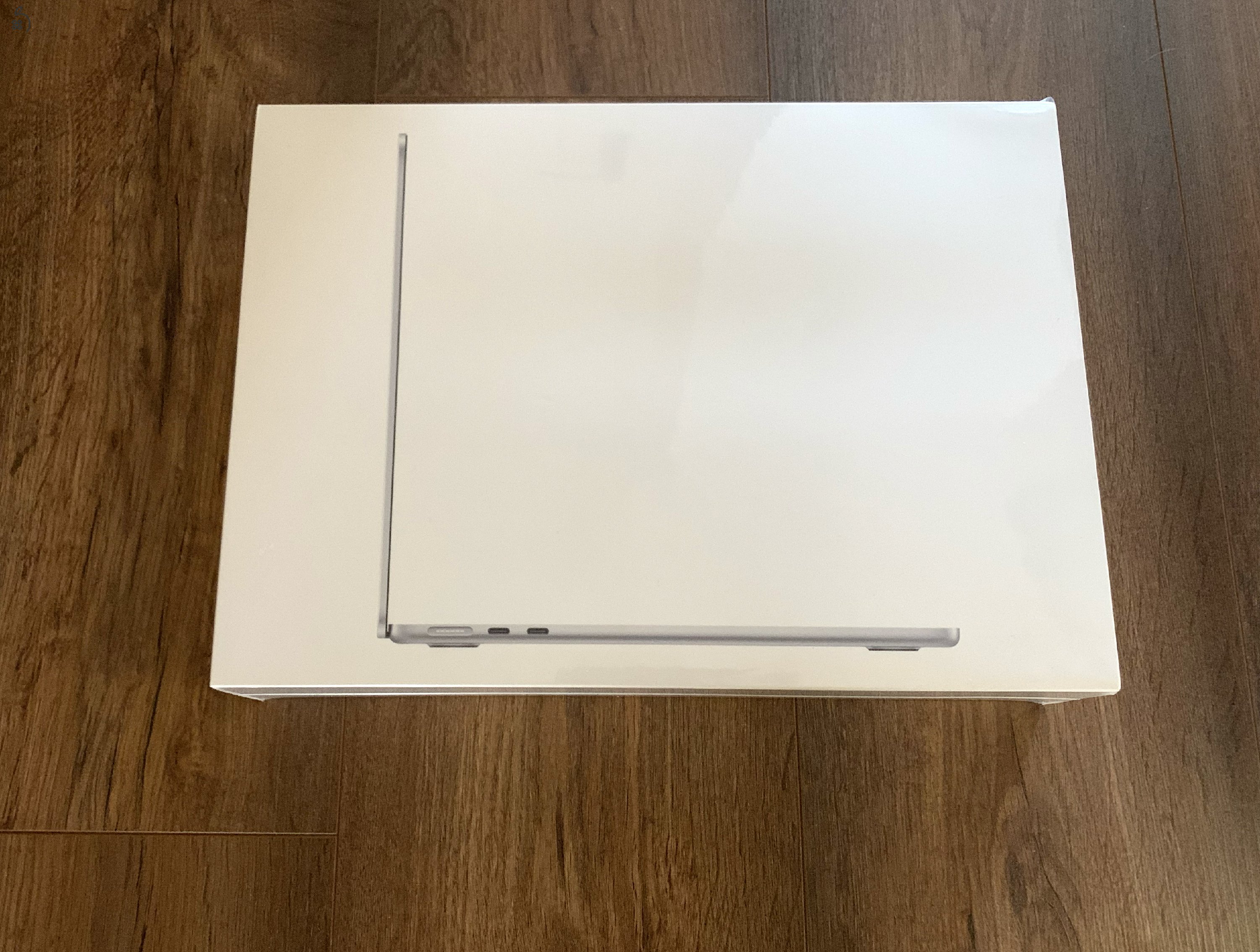 Apple MacBook Air 13 M4 chip, Midnight, bontatlan teljesen új, gyári garanciával eladó!